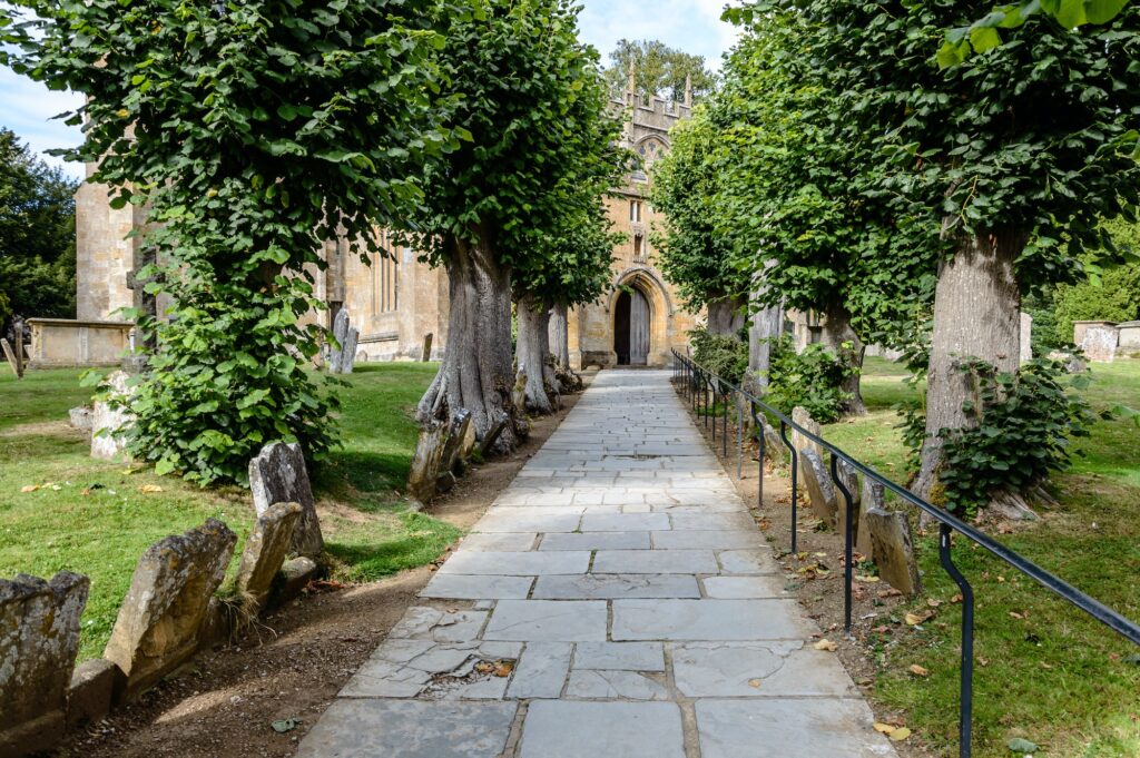 The road to the church. Chipping Campden