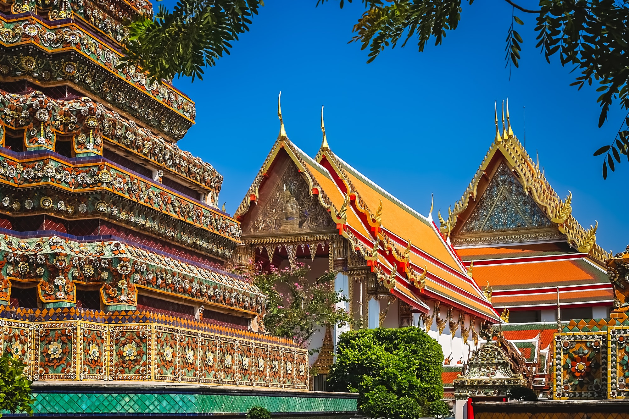 grand palace complex in bangkok
